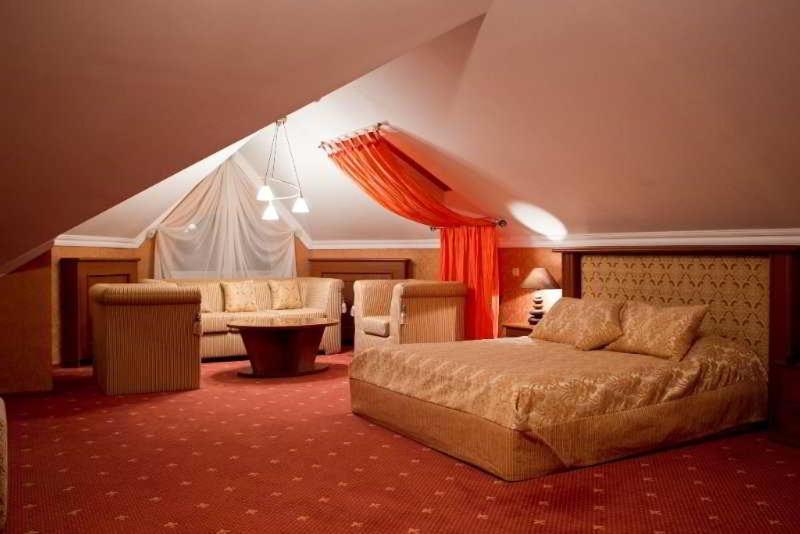 Diplomat Club Hotel Chişinau Rum bild